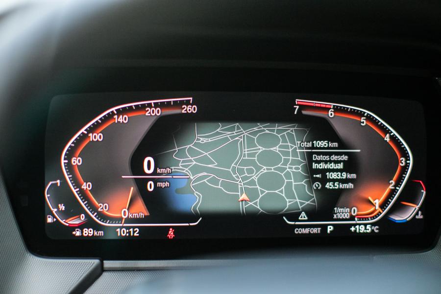 Панель приборов BMW 118i Sportline (F40) 2019 года  (MX) (фото 3 из 31)